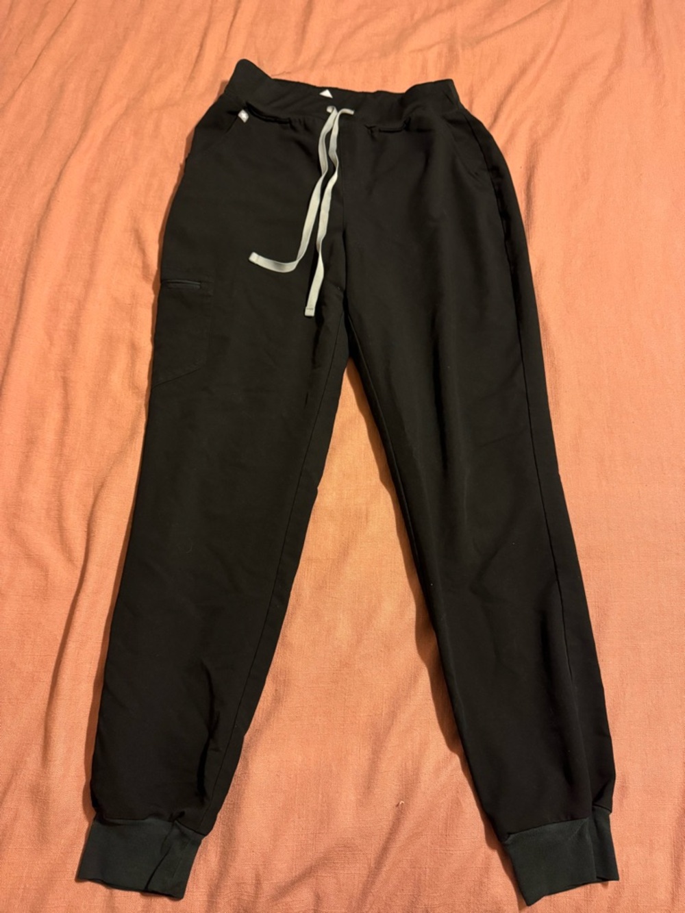 FIGS Women’s Zamora Black Joggers